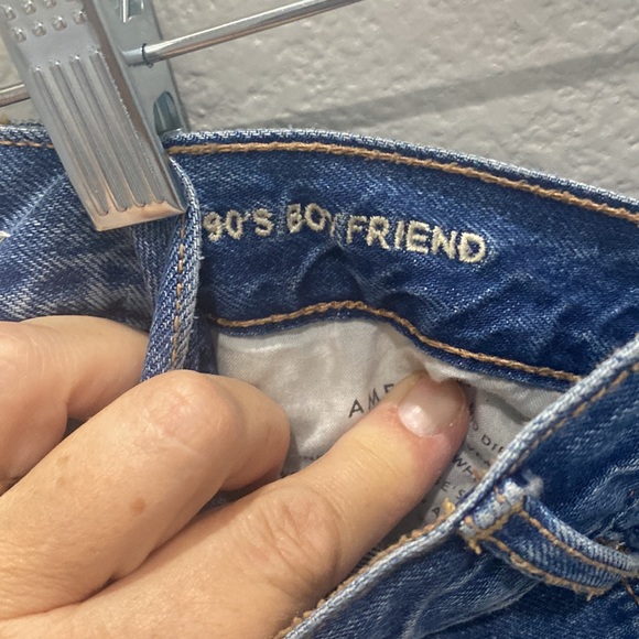 American Eagle 90s boyfriend Jean size 6 - Picture 4 of 5